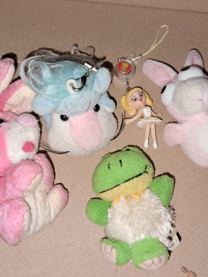 Vintage small stuffed animal dolls used, pack