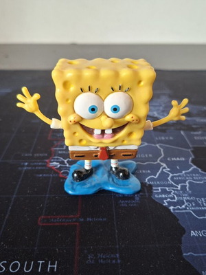 SpongeBob SquarePants plastic figure like new