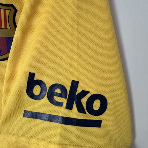 Barcelona 2015/2016 Away Football Jersey Size L Like New
