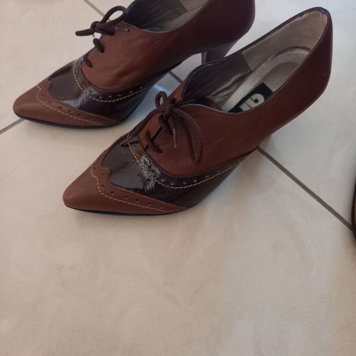 Women's brown pumps size 36 like new