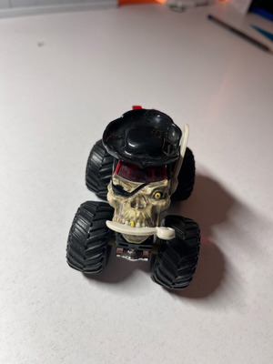 Monster truck σε άριστη κατάσταση