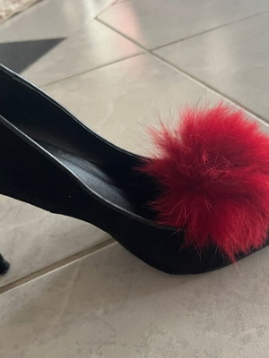 Heels size 39 like new synthetic suede with natural fox fur