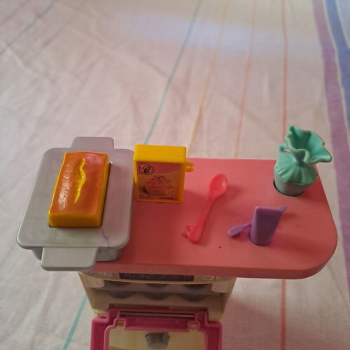 Barbie Pastry Oven with Cupcakes and Accessories used
