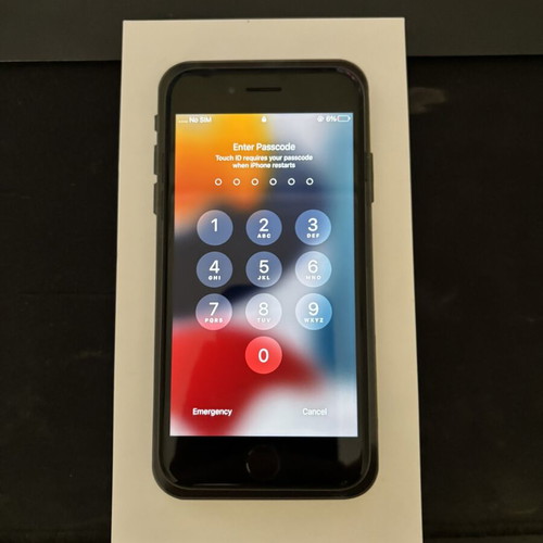 Apple iPhone 7 matte black, like new, 32GB