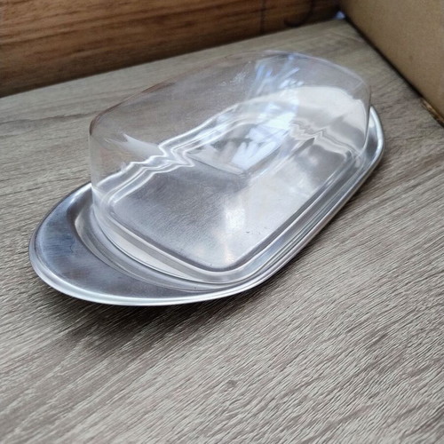 Butter dish or cheese dish used, stainless steel base and plastic lid