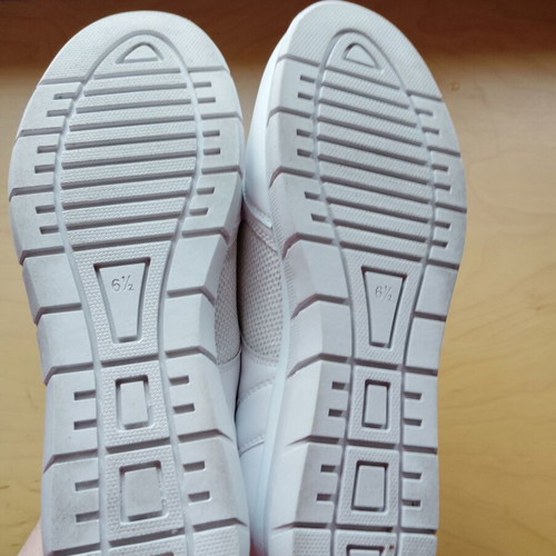 Medicus white sports shoes size 40 like new natural leather and textile