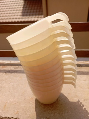 Vintage set of 12 new plastic cups from the 60s