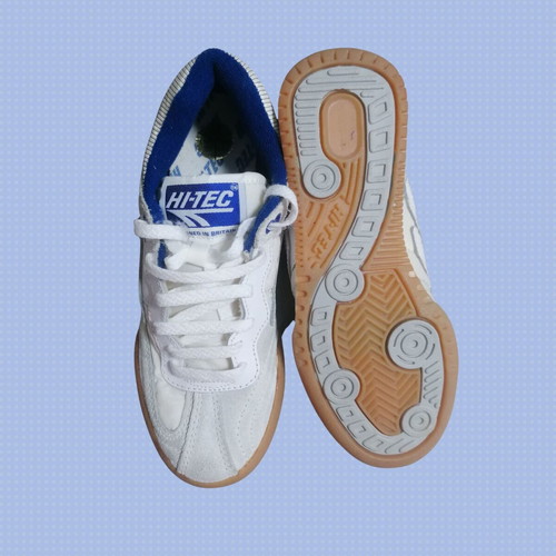 Badminton Hi-Tec Shoes new, size 37-37.5, white and blue
