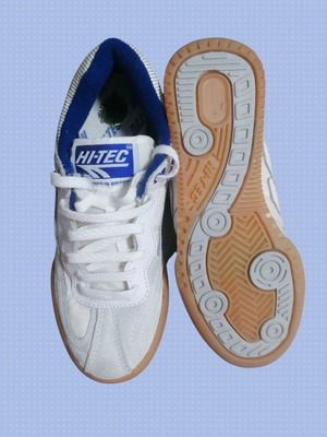 Badminton Hi-Tec Shoes new, size 37-37.5, white and blue