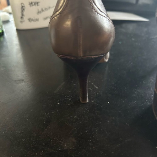 Kalogiou brown pumps with low heel like new, size 40