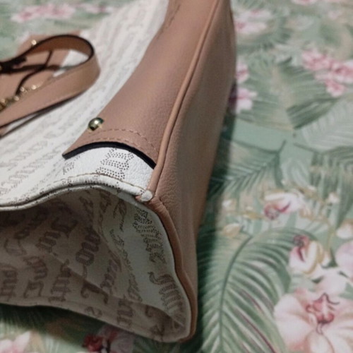 Juicy Couture τσάντα μεταχειρισμένη, σε καλή κατάσταση