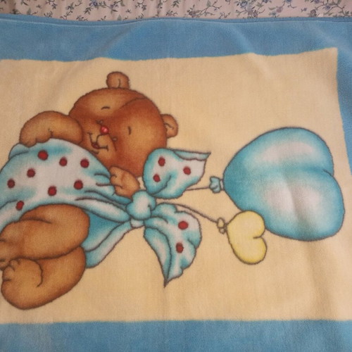 Blanket dimensions 1m/1.35m like new