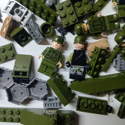 Toy parts for military figures used, assorted pieces