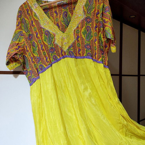 Dresses XL set of 3 like new, floral and lace details