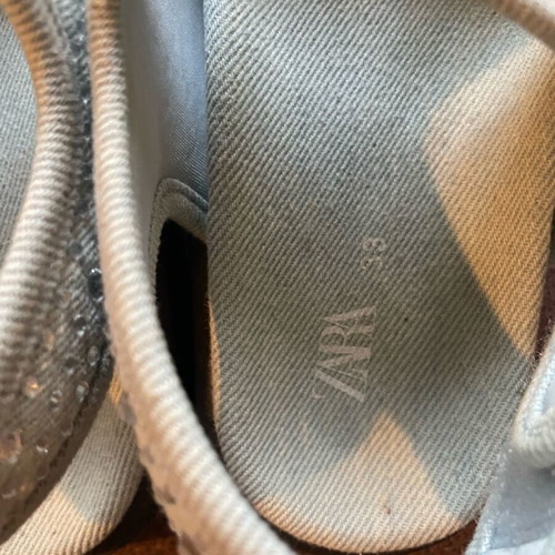 Girls' shoes size 33 used, Nike white boots, denim Zara with strass, adilette