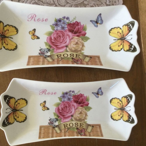 Small serving platters like new, set of 2 pieces