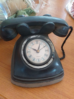 Wooden decorative telephone new, small size 13×13×13 cm