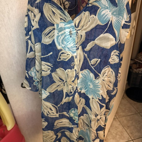 Blue floral shirt, tropical style