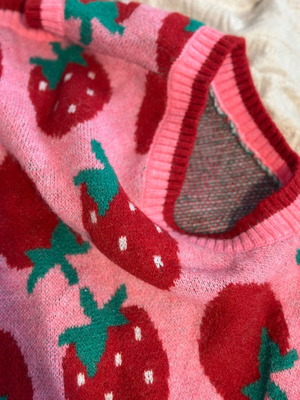Colorful pullover like new