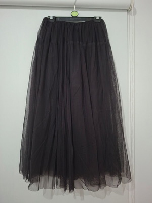Long tulle skirt black like new, size S