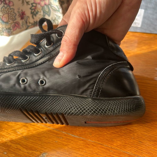 Prada shoes used with sole defect, size 44.5, black