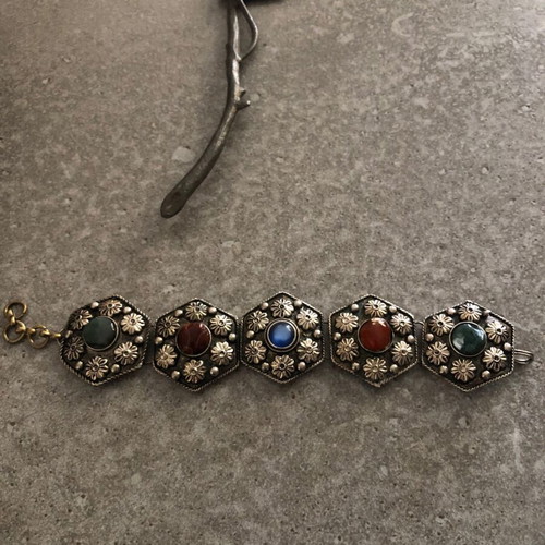 Vintage bracelet used, silver color
