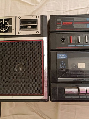 Boombox SANYO S1037N vintage sound system used