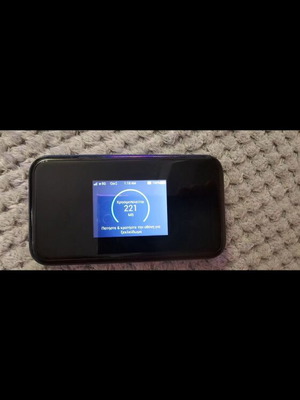 ZTE MU5001 5G Pocket Wi-Fi 6 router σαν καινούργιο με θύρα Ethernet
