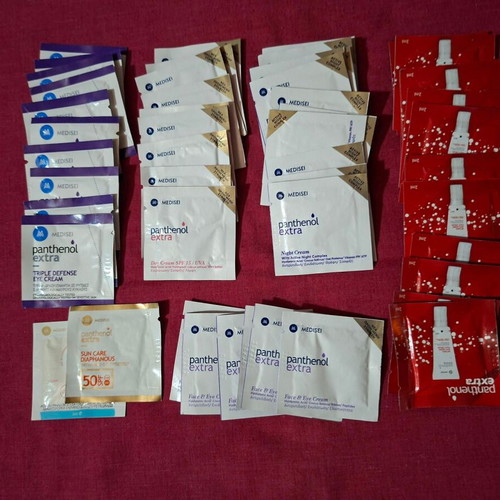 Panthenol Extra travel skincare set 75 samples with bag