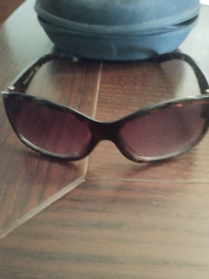 Children's Tortoise Shell Sunglasses like new, brown