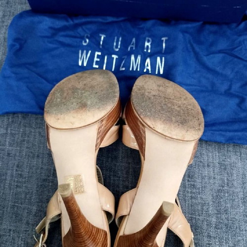 Stuart Weitzman Nude Patent Sandals size 38 like new
