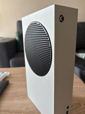 Xbox Series S κονσόλα με αποθηκευτικό χώρο 500GB