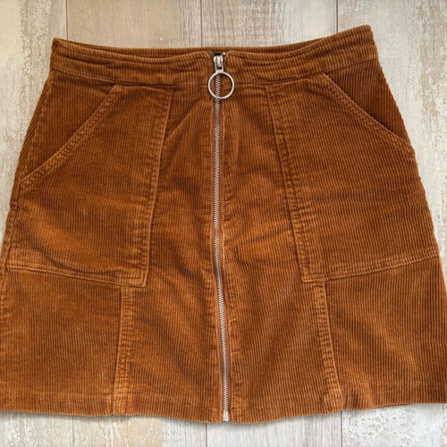 Velvet ribbed mini skirt caramel color size M like new