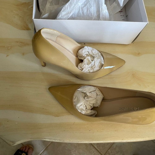 Nine West beige patent leather pumps new, high heel, size 38.5