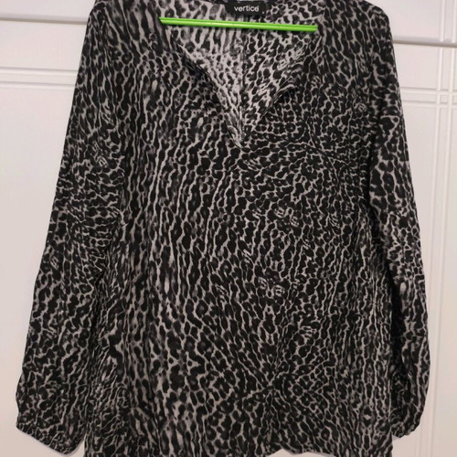 Blouse shirt with colorful print, new, size S