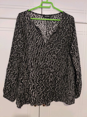 Blouse shirt with colorful print, new, size S