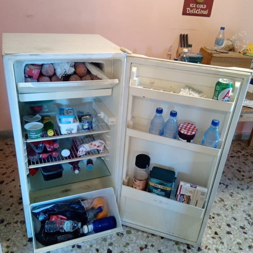 Ψυγείο ELCO μεταχειρισμένο, μικρών διαστάσεων, σε πολύ καλή κατάσταση
