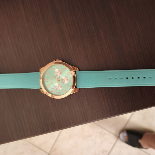Fashion wristwatch green with rose gold like new
