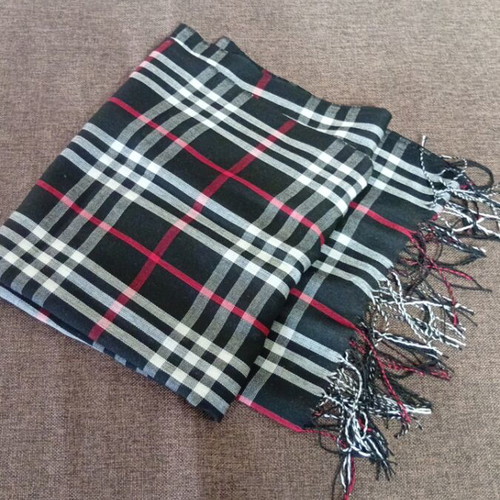 Scarf unisex with black and red check pattern like new