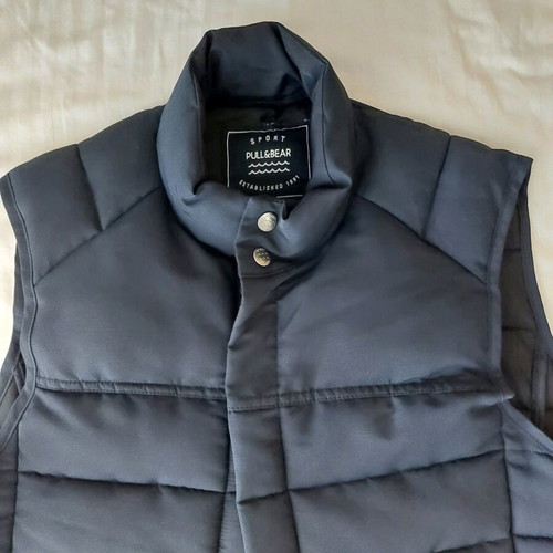 Pull and Bear men's sleeveless Large blue like new