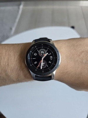 Samsung Galaxy Watch 46mm Bluetooth σαν καινούργιο με κουτί και αξεσουάρ