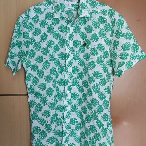 U.S. Polo Assn. short-sleeve shirt like new, white and green