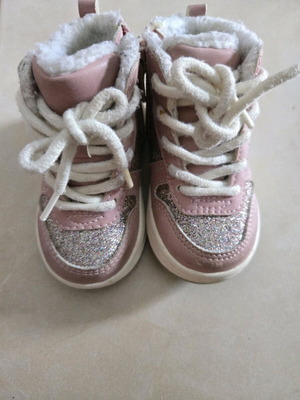 Baby shoes h&m_no18/19 used