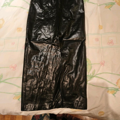 Zara leather long skirt like new, black with waist tear