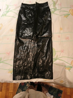 Zara leather long skirt like new, black with waist tear