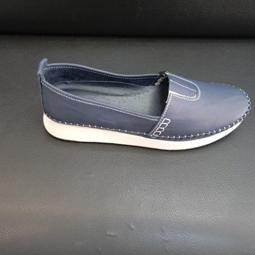 Ballerinas blue leather, new with anatomical insole