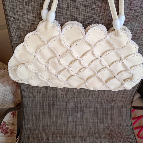 Shoulder bag like new, very nice