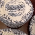 Dinnerware set like new