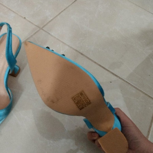 Satin slingback pumps turquoise new, size 39