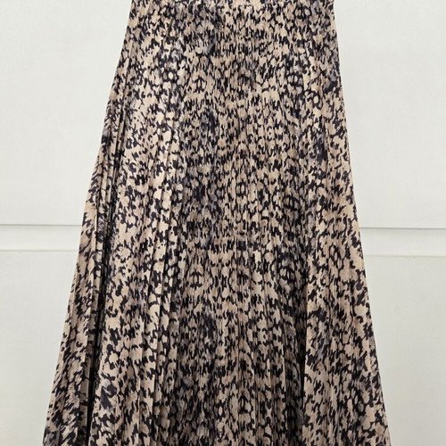 H&M Pleated Midi Skirt like new, animal print, size S